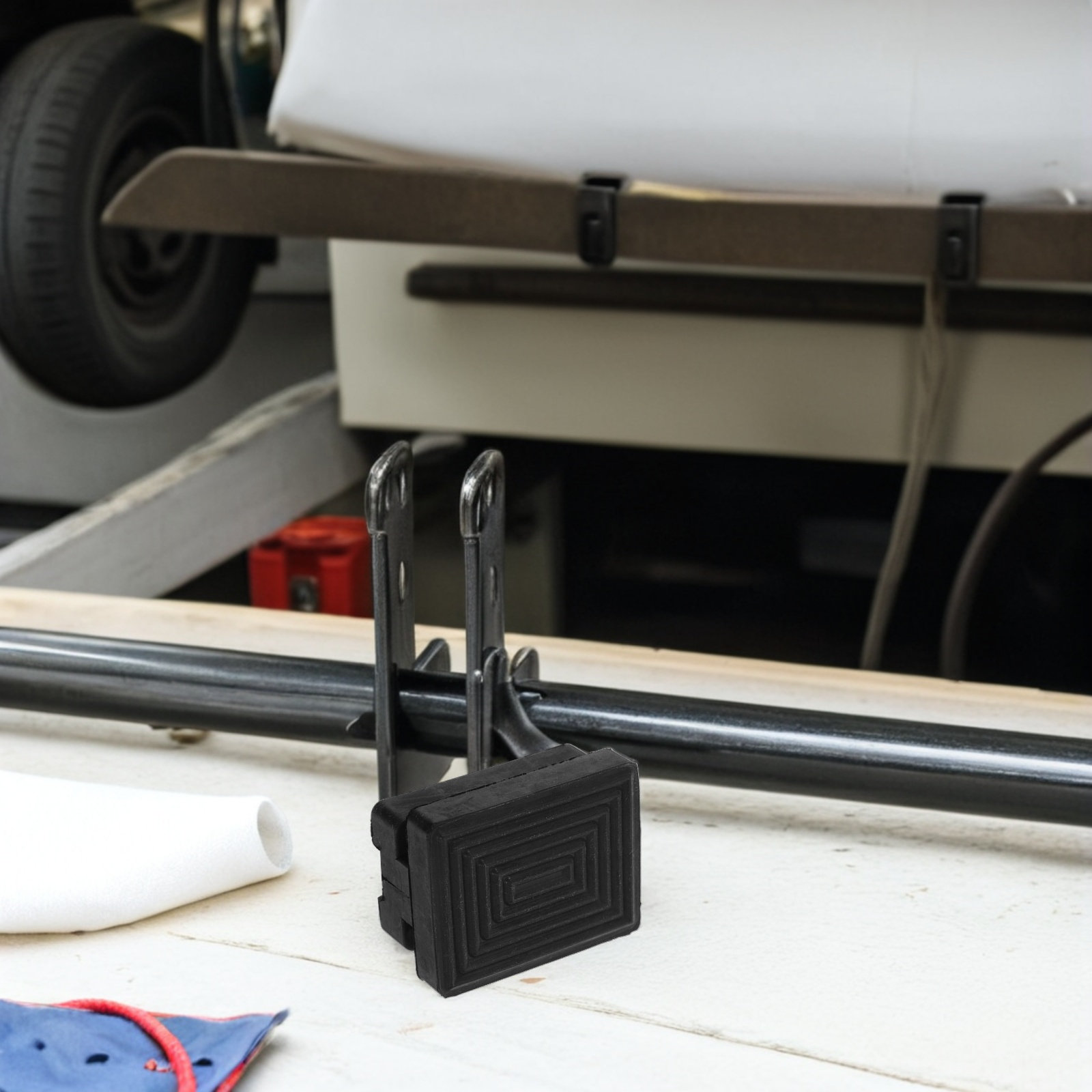 Car Jack - Bantalan Karet Pengangkat Mobil untuk Lantai